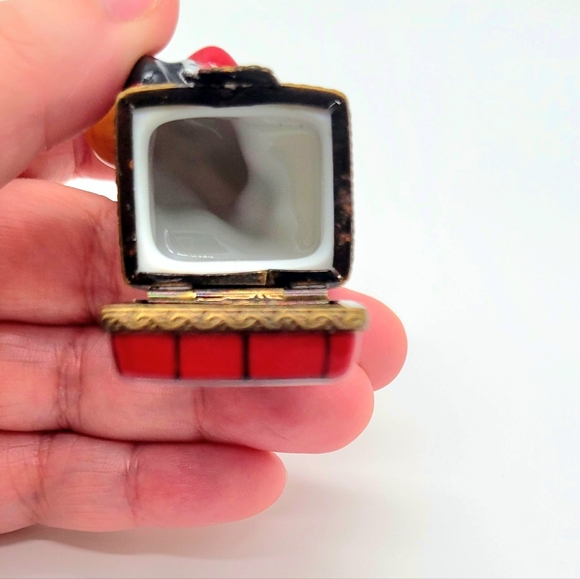 Authentic Limoges Santa Claus on The Chimney Trinket Box Peint Main w/ Gold Gilt - Picture 9 of 11